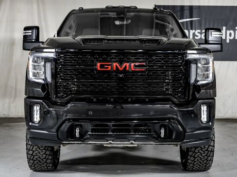 Used 2023 GMC Sierra 3500 Denali w/ Technology Package AWD/4WD image 3