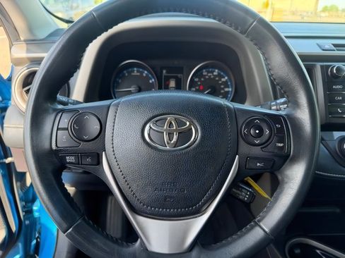Used 2018 Toyota RAV4 XLE w/ Protection Package FWD image 19