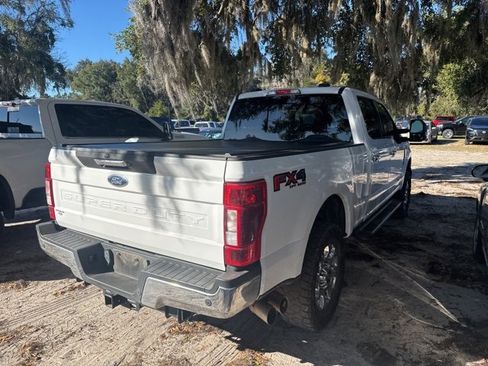 Used 2022 Ford F250 Lariat w/ Chrome Package image 4