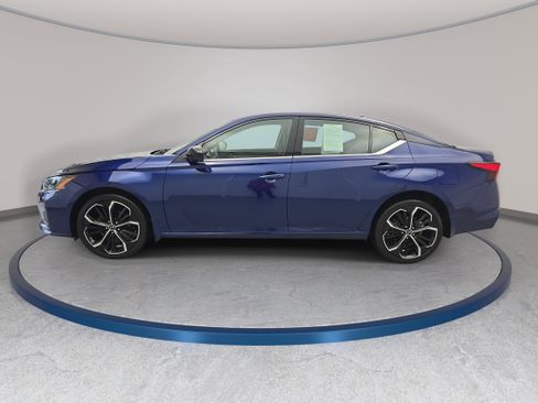 Certified 2023 Nissan Altima 2.5 SR AWD/4WD image 8