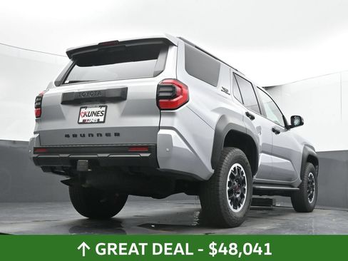 Used 2025 Toyota 4Runner TRD Off-Road AWD/4WD image 44