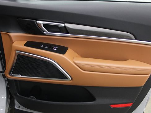 Used 2025 Kia Telluride SX Prestige X-Pro image 32