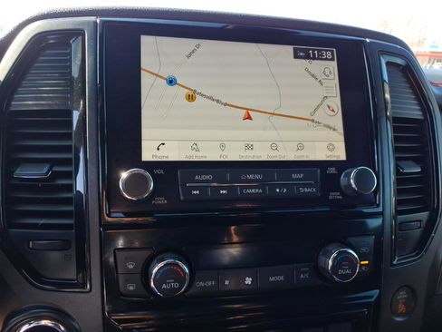 Used 2021 Nissan Titan PRO-4X w/ Pro-4x Convenience Package image 17