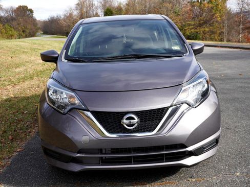 Used 2018 Nissan Versa Note S image 2