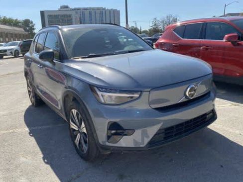 Used 2023 Volvo XC40 Recharge Plus w/ Protection Package Premier AWD/4WD image 7