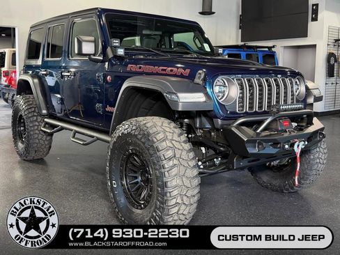 Used 2025 Jeep Wrangler Unlimited Rubicon AWD/4WD image 2