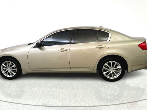 Used 2009 INFINITI G37 x Sedan w/ Premium Pkg AWD/4WD image 4
