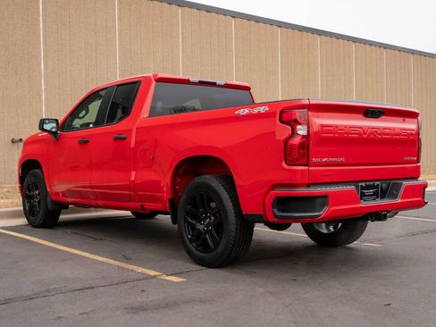 Certified 2023 Chevrolet Silverado 1500 Custom image 7