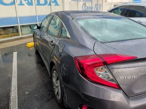 Used 2016 Honda Civic EX image 4