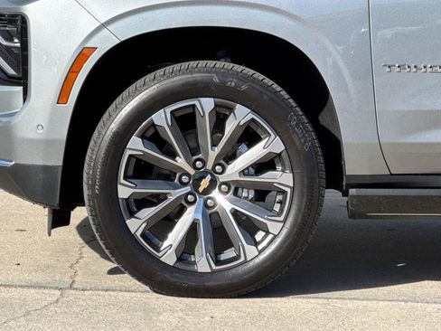 New 2026 Chevrolet Tahoe High Country AWD/4WD image 38