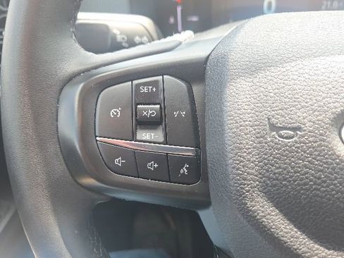 Used 2025 Ford Ranger XLT w/ Equipment Group 301A High AWD/4WD image 35