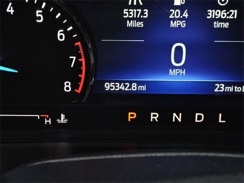 Used 2022 Ford Explorer XLT w/ Equipment Group 202A image 13