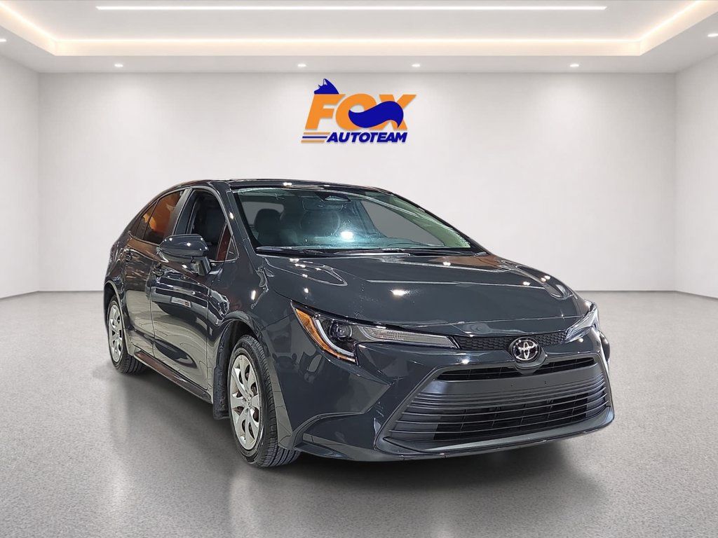 Certified 2025 Toyota Corolla LE FWD image 6