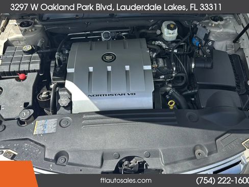 Used 2007 Cadillac DTS w/ Trunk Convenience Package image 86