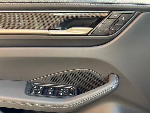 New 2025 Porsche Macan Turbo Electric AWD/4WD image 16