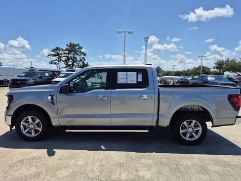 Certified 2024 Ford F150 XLT w/ Mobile Office Package RWD image 15