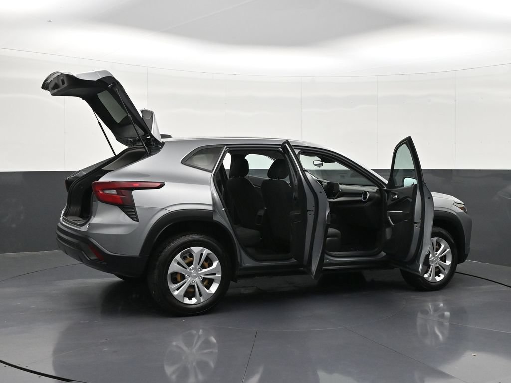 Certified 2024 Chevrolet Trax LS FWD image 38