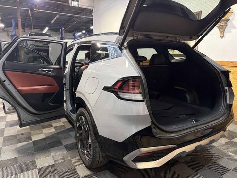 Used 2023 Kia Sportage SX image 14