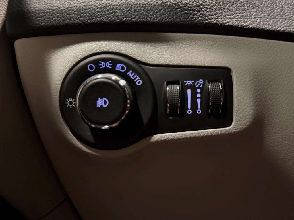 Used 2020 Jeep Compass Limited w/ Safety & Security Group FWD image 46