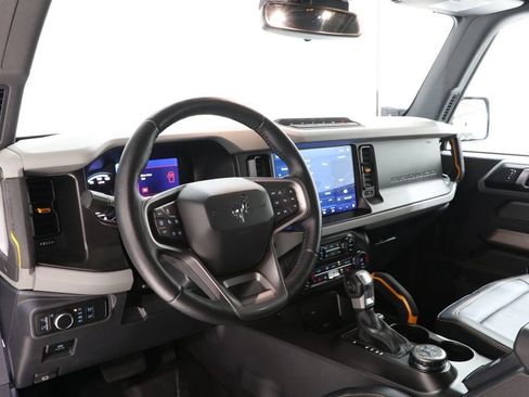 Used 2021 Ford Bronco Badlands AWD/4WD image 18