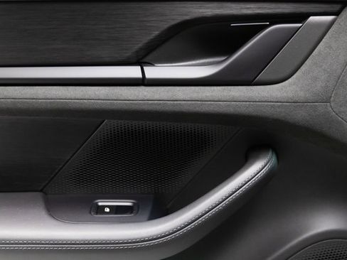 Used 2023 Porsche Taycan GTS image 51