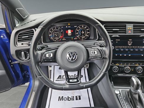 Used 2018 Volkswagen Golf R DCS and Navigation 7A image 12