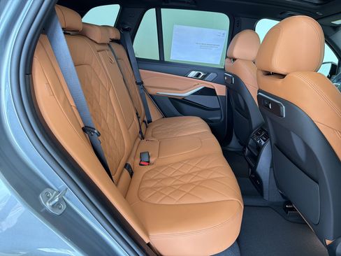New 2026 BMW X5 xDrive40i w/ M Sport Package AWD/4WD image 30