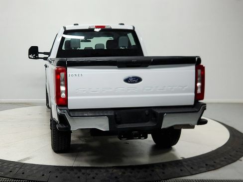 Used 2024 Ford F250 XL w/ FX4 Off-Road Package AWD/4WD image 7