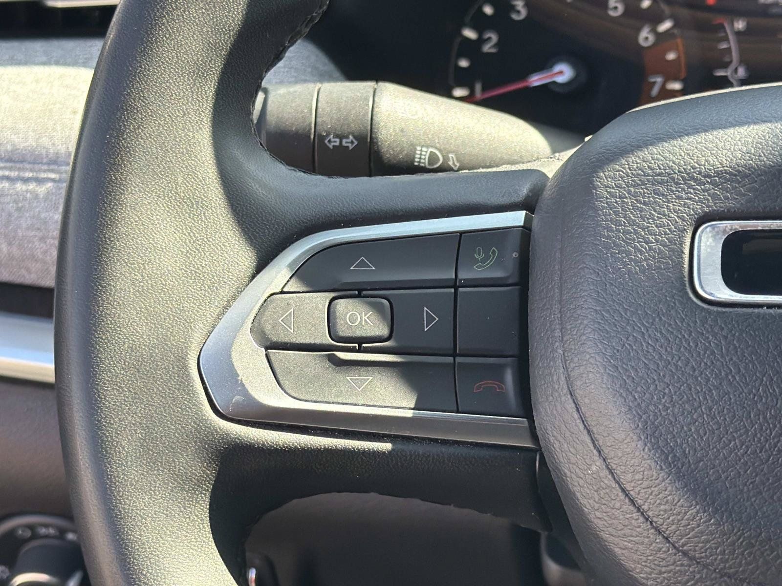Used 2024 Jeep Compass Latitude AWD/4WD image 9