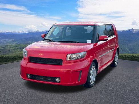 Used 2009 Scion xB image 1