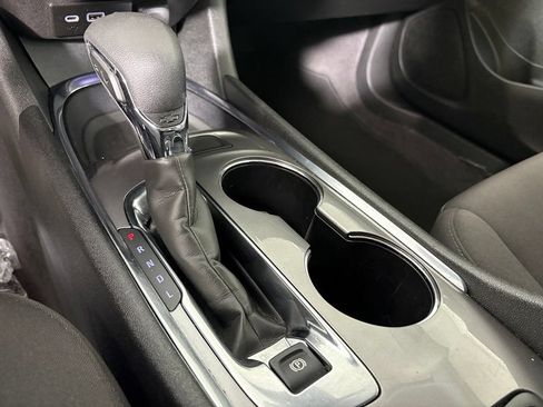 Used 2023 Chevrolet Malibu LT FWD image 33
