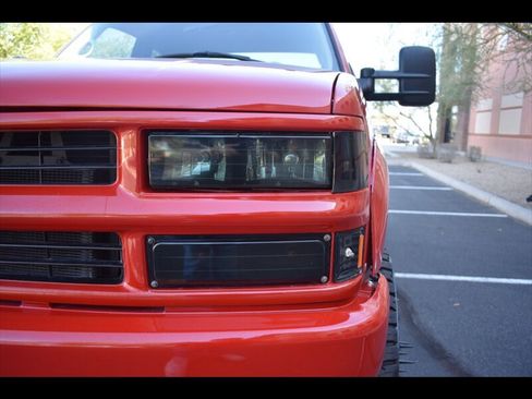 Used 1997 Chevrolet Silverado 3500 4x4 Extended Cab w/ Preferred Equipment Group 2 image 9