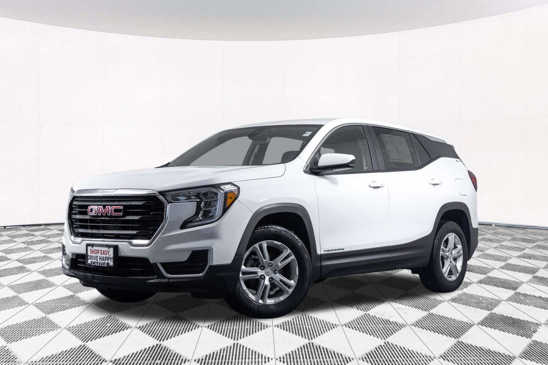 Used 2024 GMC Terrain SLE AWD/4WD image 2