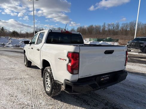 Used 2024 Chevrolet Colorado W/T w/ Safety Package image 7