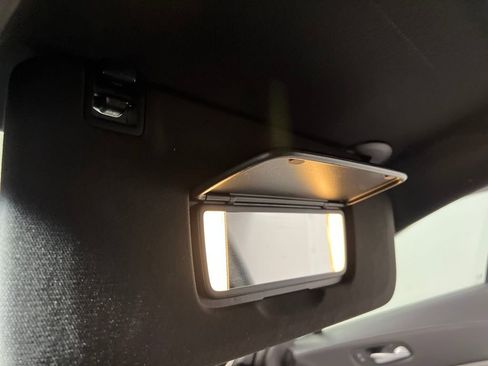 Used 2024 Cadillac XT4 Premium Luxury image 60