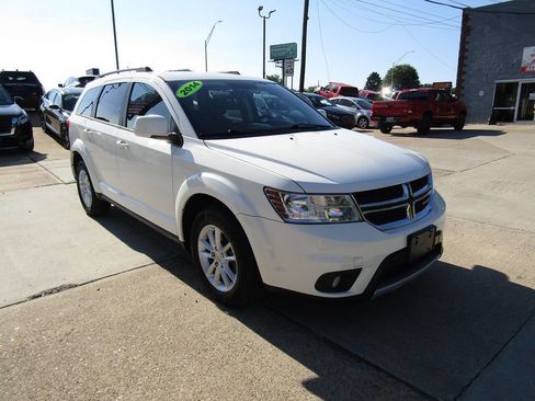 Used 2014 Dodge Journey SXT AWD/4WD image 2