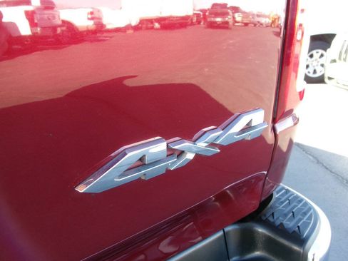 Used 2021 RAM 1500 Big Horn AWD/4WD image 14