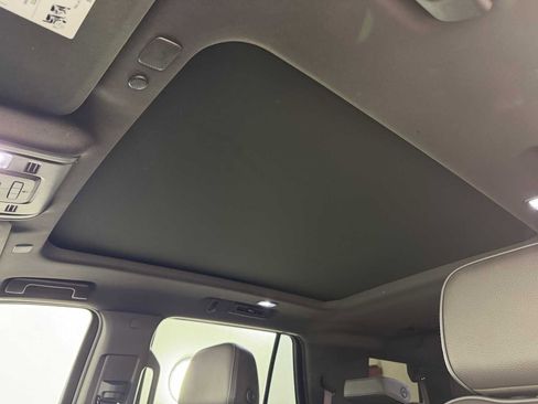 Used 2023 GMC Yukon Denali AWD/4WD image 35
