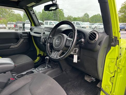 Used 2016 Jeep Wrangler Unlimited Sport AWD/4WD image 15