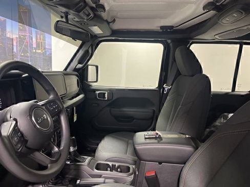 New 2026 Jeep Gladiator Sport AWD/4WD image 10