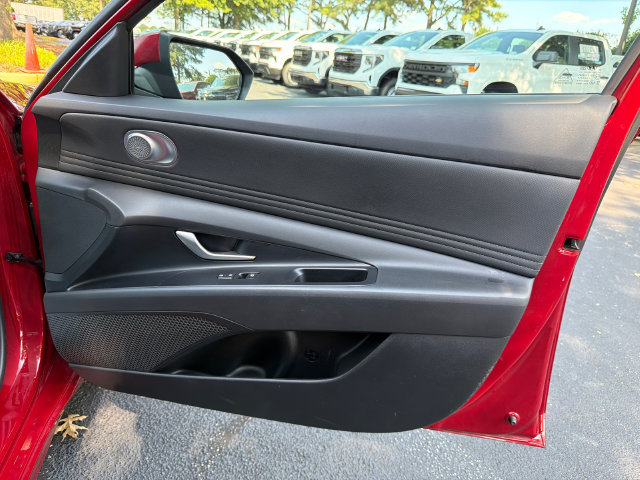 Used 2024 Hyundai Elantra SEL w/ Convenience Package FWD image 14
