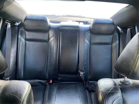 Used 2019 Dodge Charger SXT w/ Leather Interior Group image 14