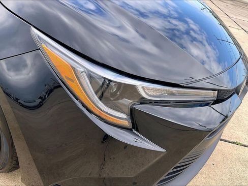 Used 2024 Toyota Corolla LE image 29