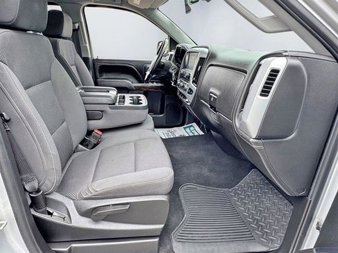 Used 2019 GMC Sierra 1500 SLE w/ SLE Value Package AWD/4WD image 24