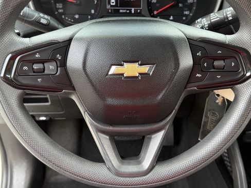 Used 2023 Chevrolet TrailBlazer LS FWD image 10