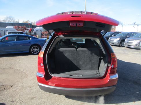 Used 2006 Chrysler Pacifica Touring image 7