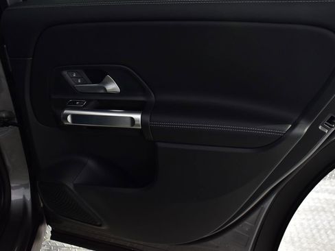 Certified 2025 Mercedes-Benz GLB 250 4MATIC image 34