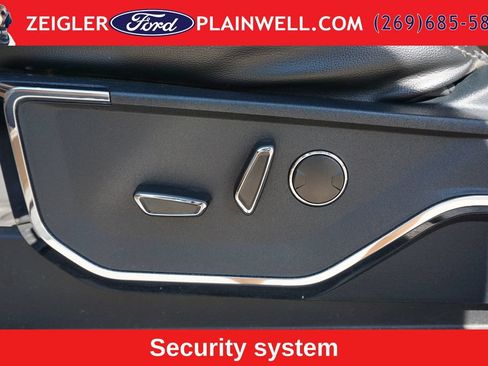 Used 2021 Ford F150 Lariat w/ Equipment Group 502A High AWD/4WD image 18