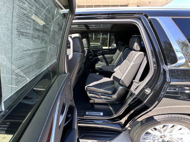 Certified 2023 Cadillac Escalade Premium Luxury w/ Performance Package RWD image 31