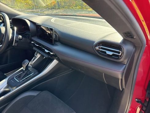 Used 2024 Dodge Hornet R/T image 33